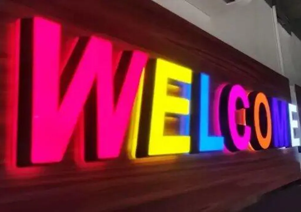 Company Acrylic Signs Frontlit and Backlit Electric 3D LED Acrylic Letter Sign Face-lit Signs and Backlit Logo Signs Lighted Business Signs