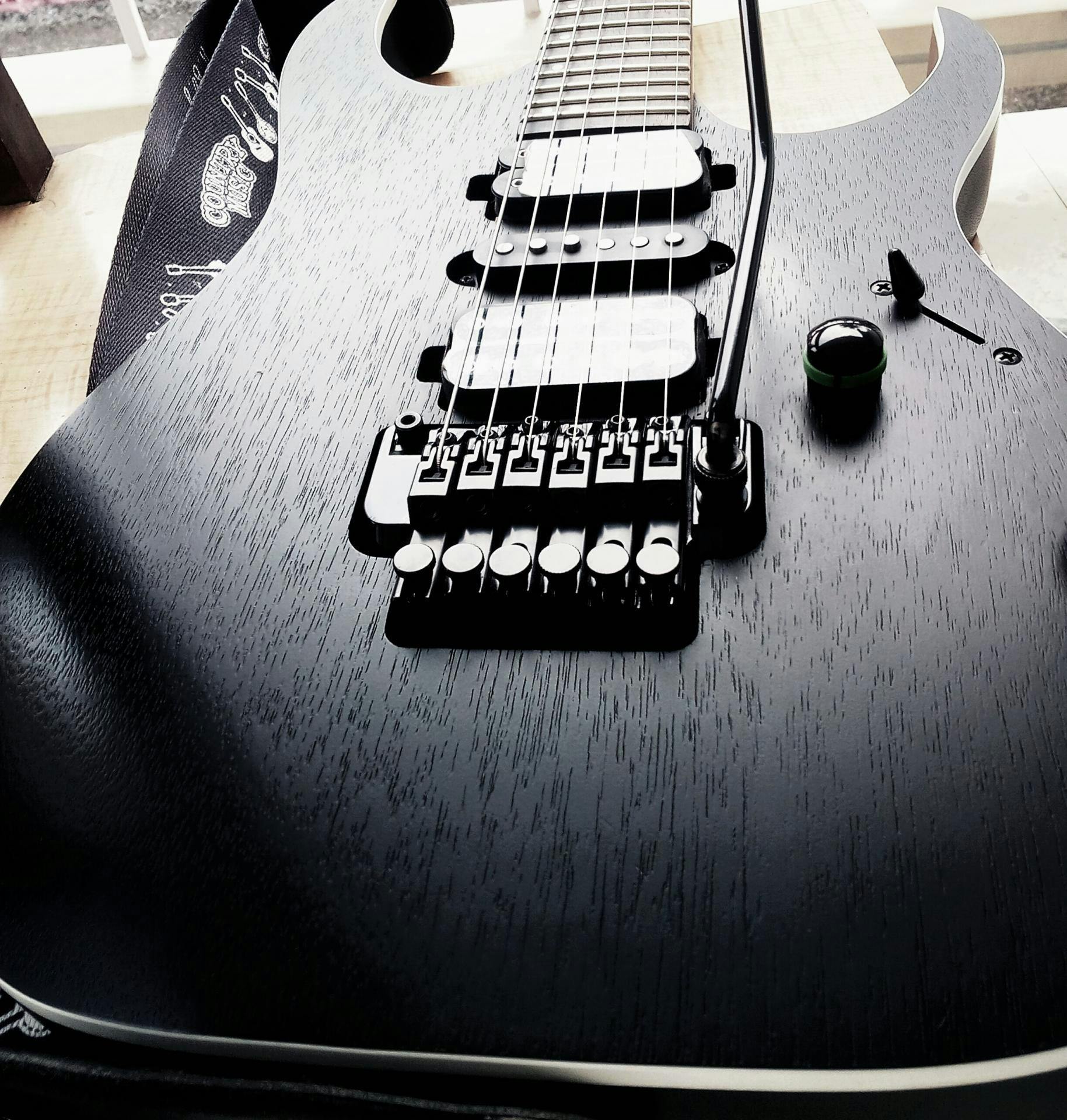 Ibanez / RG370ZB Weathered Black アイバニーズ GP-1アンプ付属エレキ