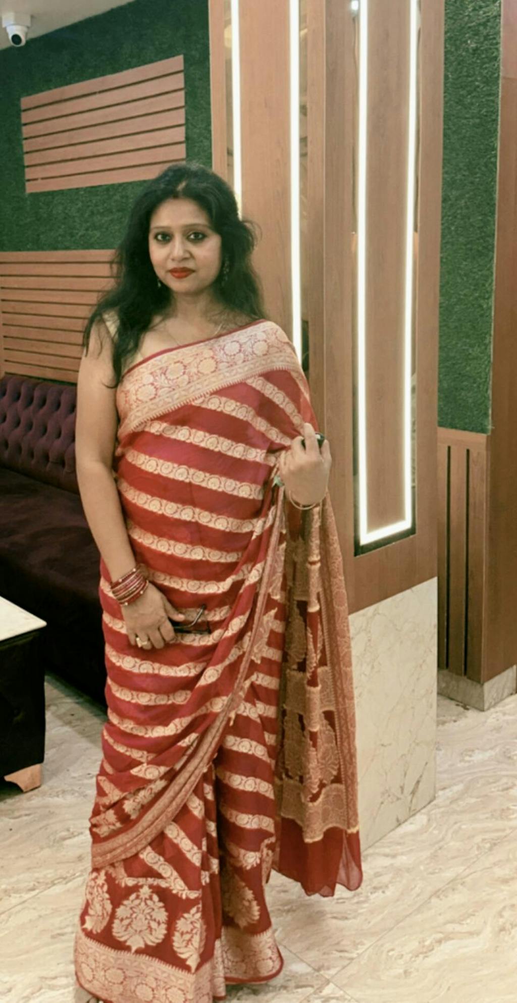 Banarasee Pure Chiffon Silk Saree With Antique Zari Work & Contrast Blouse-Deep Pink