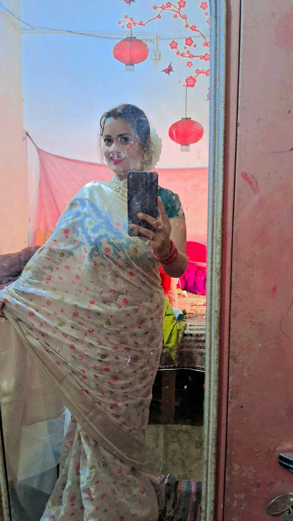 Banarasee Faux Georgette Saree With Gold Zari & Resham Jaal Work-White