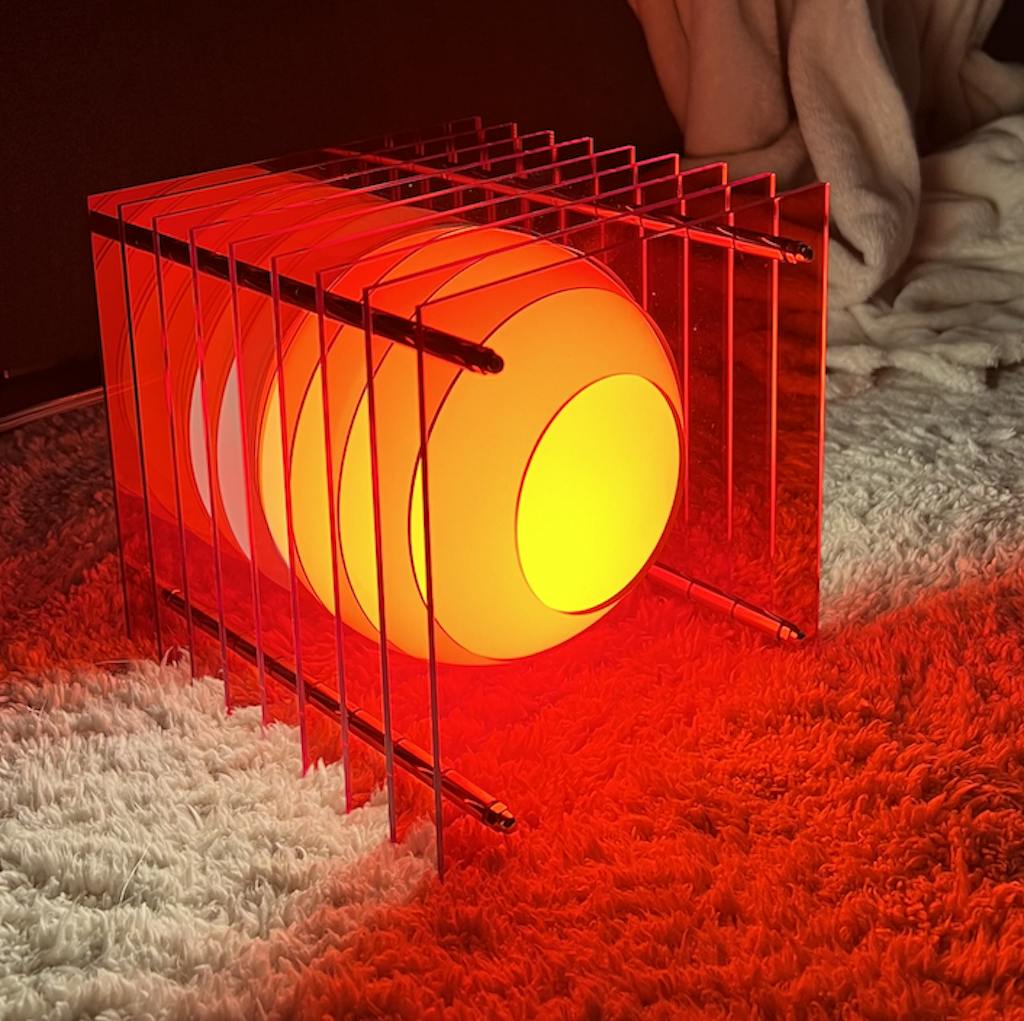 Lớp small square in red acrylic