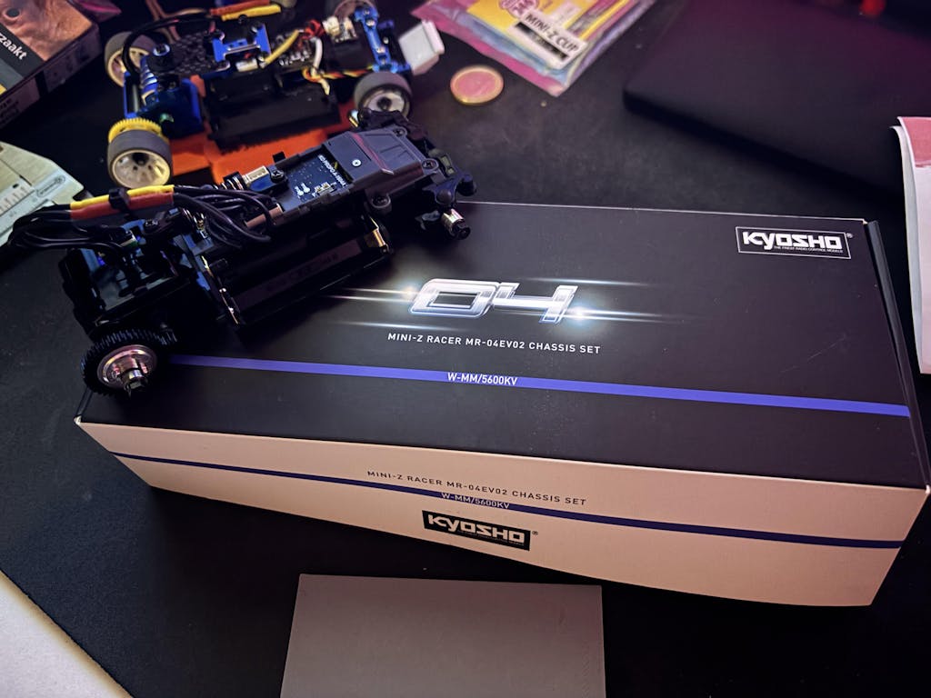 Kyosho 32891 MINI-Z Racer MR-04EVO2 Chassis Set (W-MM/5600KV)
