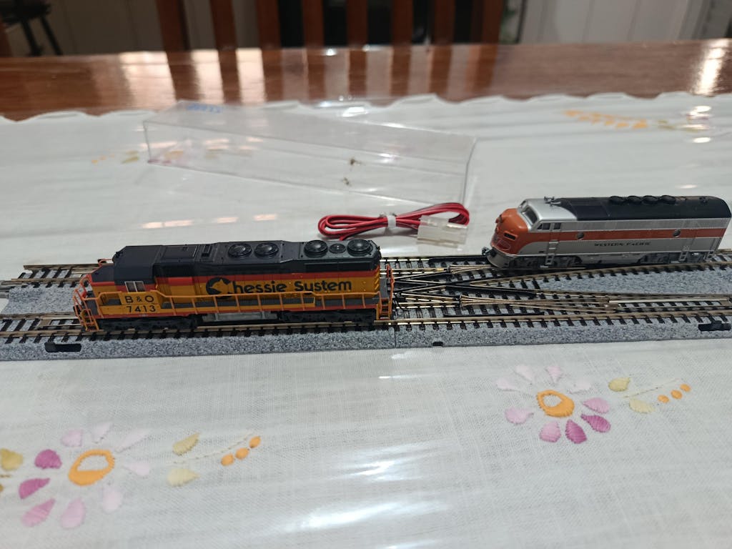 KATO 20-210 310mm 12-3/16" Double Crossover