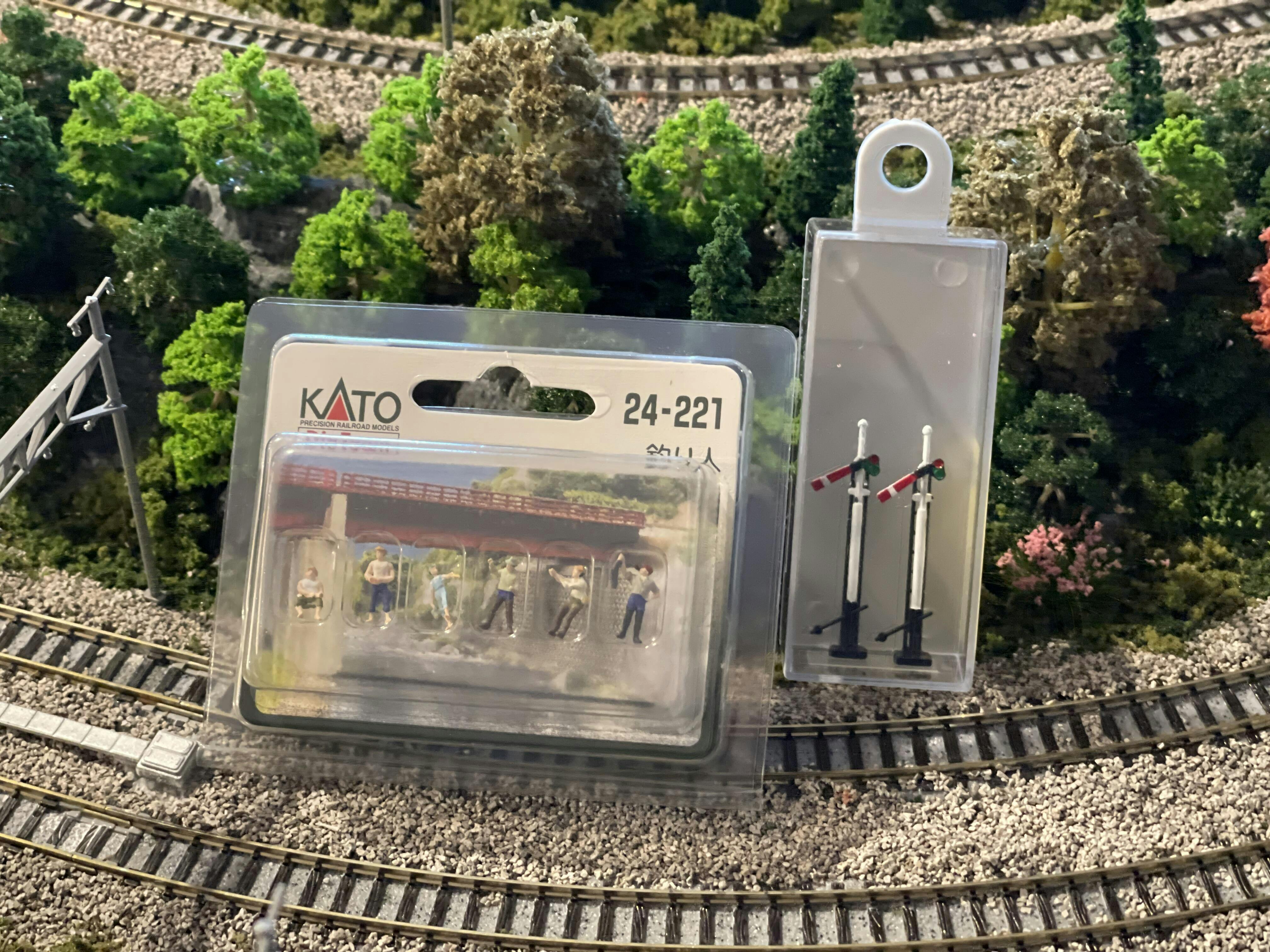 Banzai Hobby - Tomix 98489 J.N.R. Type 72/73 Commuter Train (Nanbu
