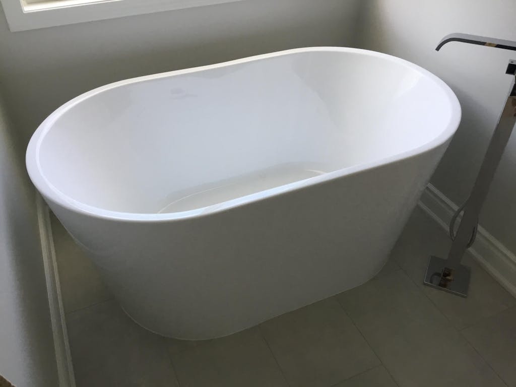 Zitta Espa 54" Freestanding Bathtub