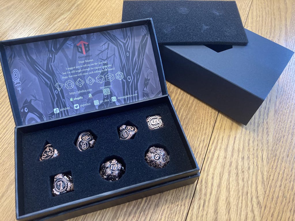 Gear Solid Metal DND Dice Set Antique Red Brass