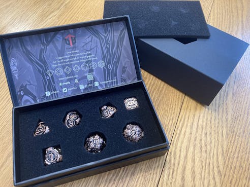 Gear Solid Metal DND Dice Set Antique Red Brass