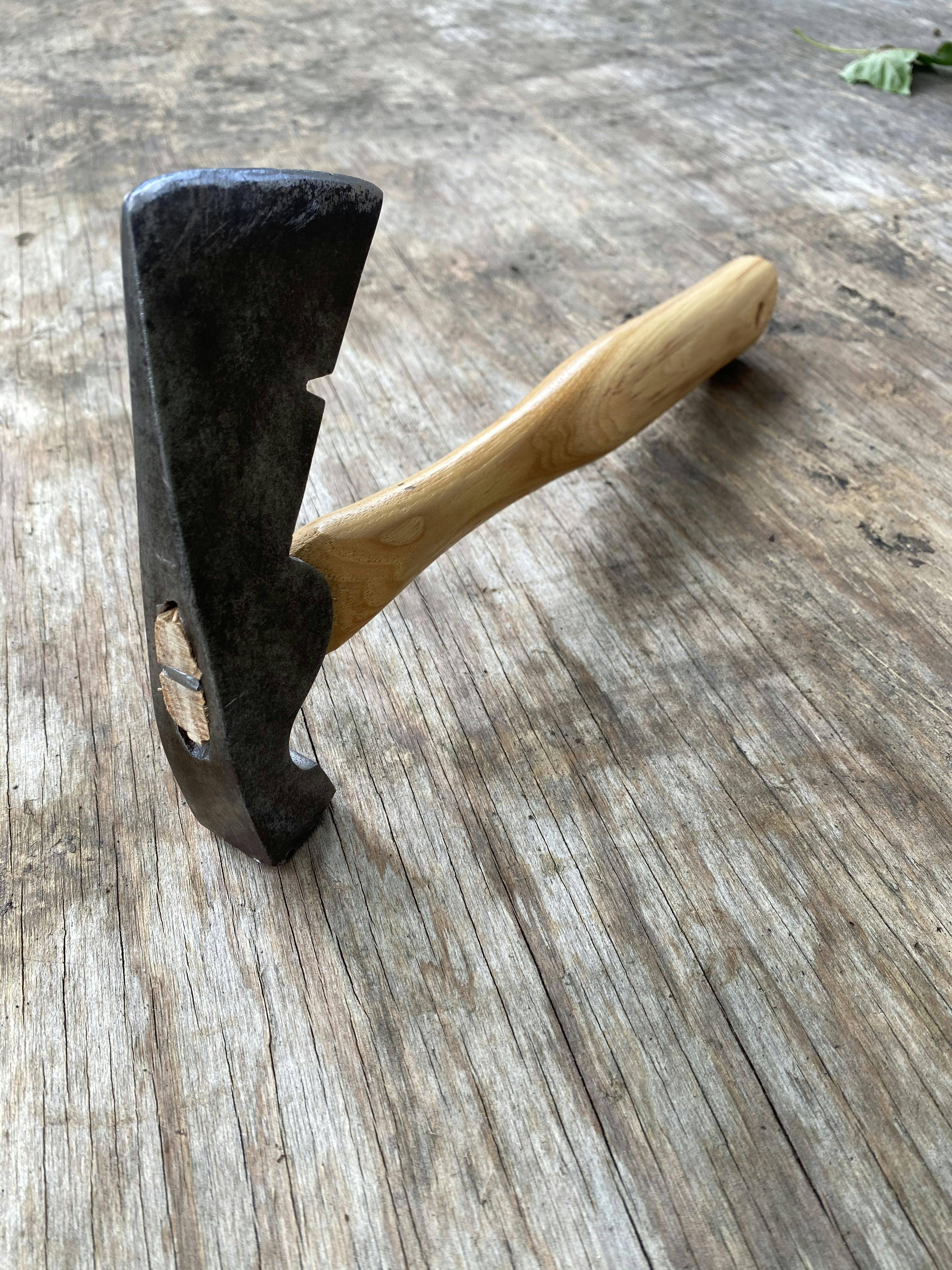 13" Beaver Tooth Roofing / Shingle Hatchet Handle Smaller Eye. Beaver