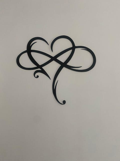 Infinite Heart-shaped Metal Wall Art
