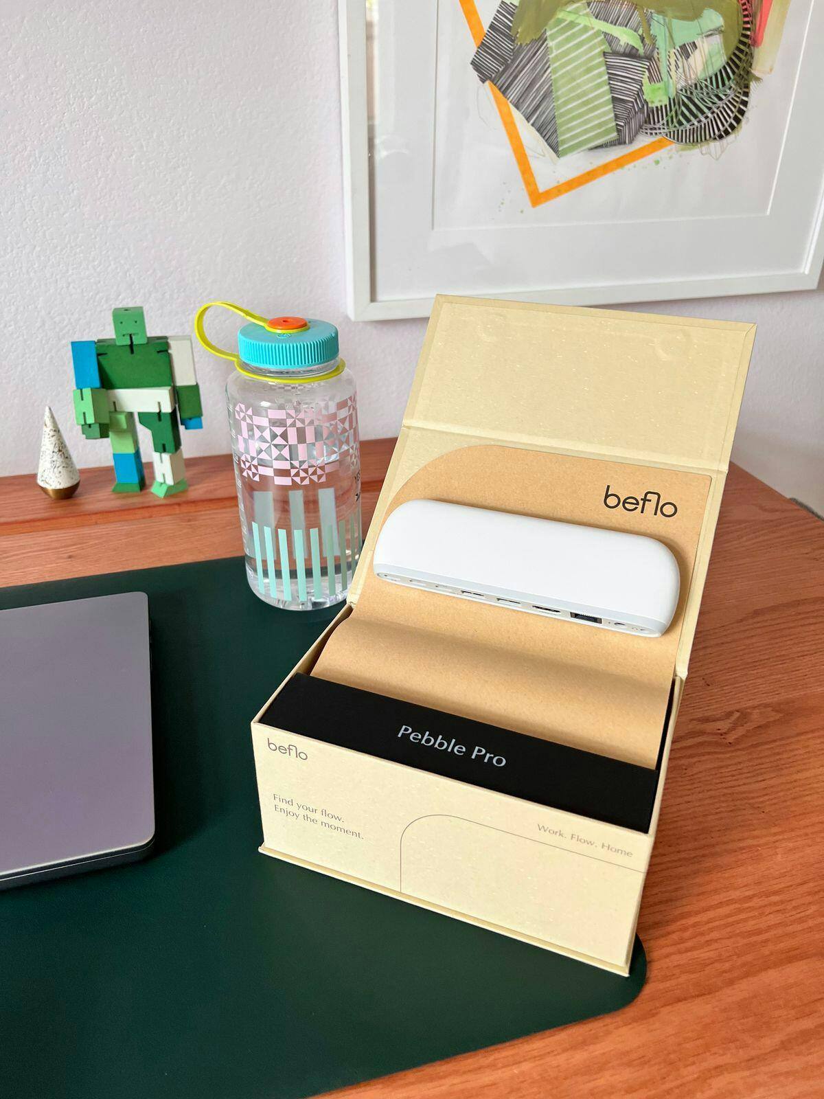 Beflo Pebble Pro ドッキングステーション Pebble Pro - Portable Laptop Charger & Docking Station