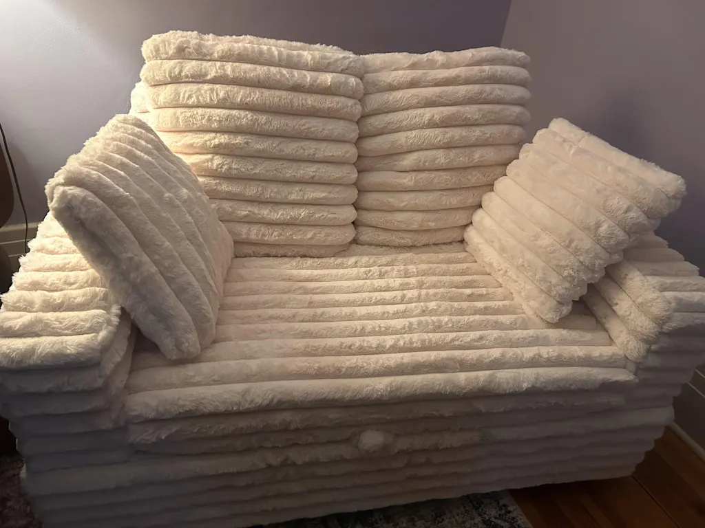 Nido Pull-out Loveseat