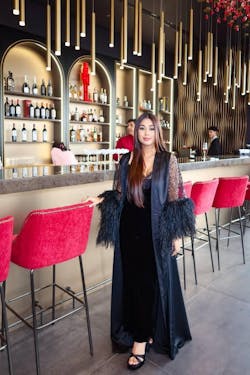 Розкішний халат з пір'ям довгий Чорний BellaDonnaUa