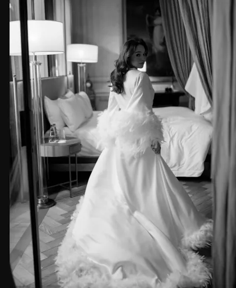 Feather robe long with train White