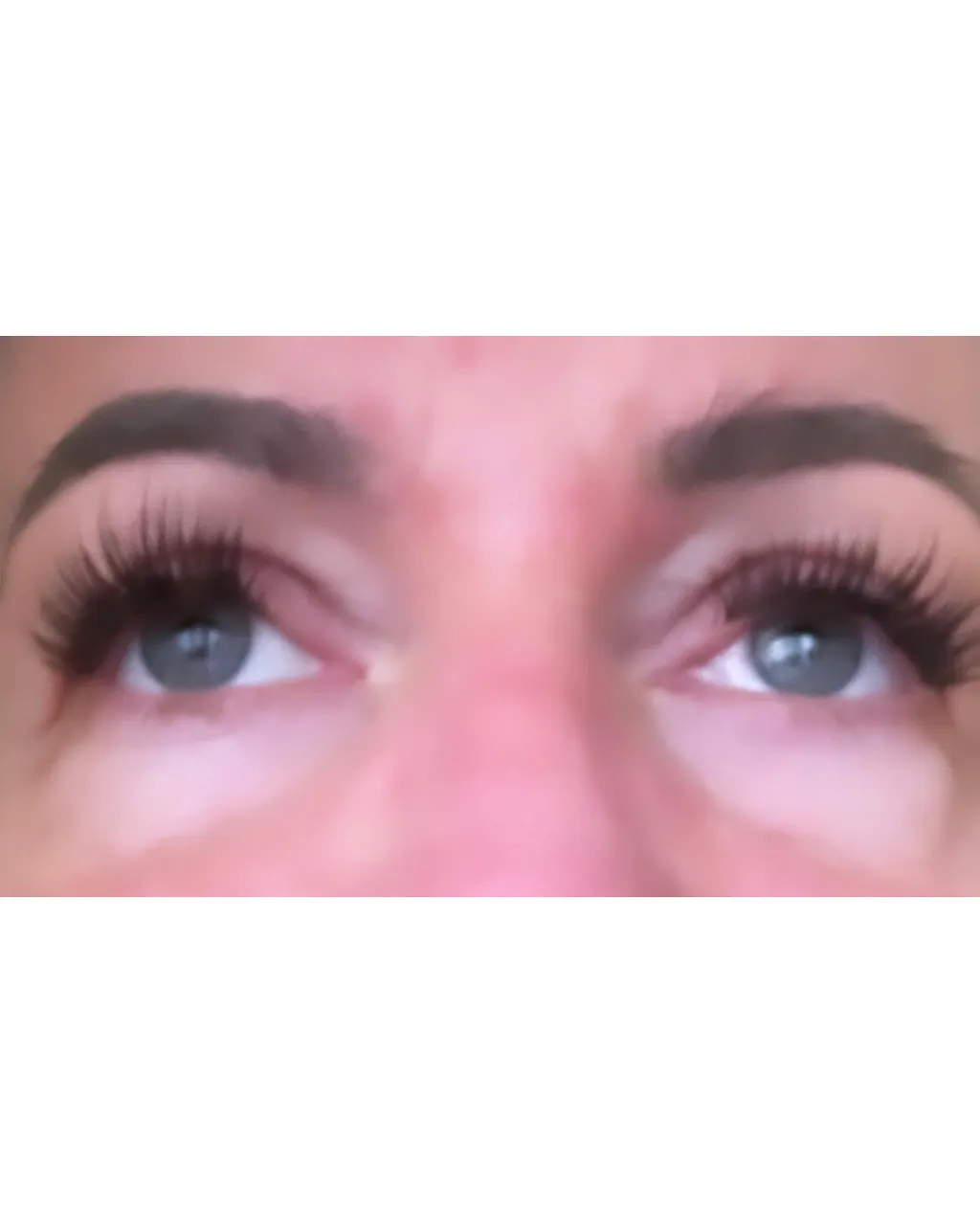 Pretty Hurts - Wimpern Box