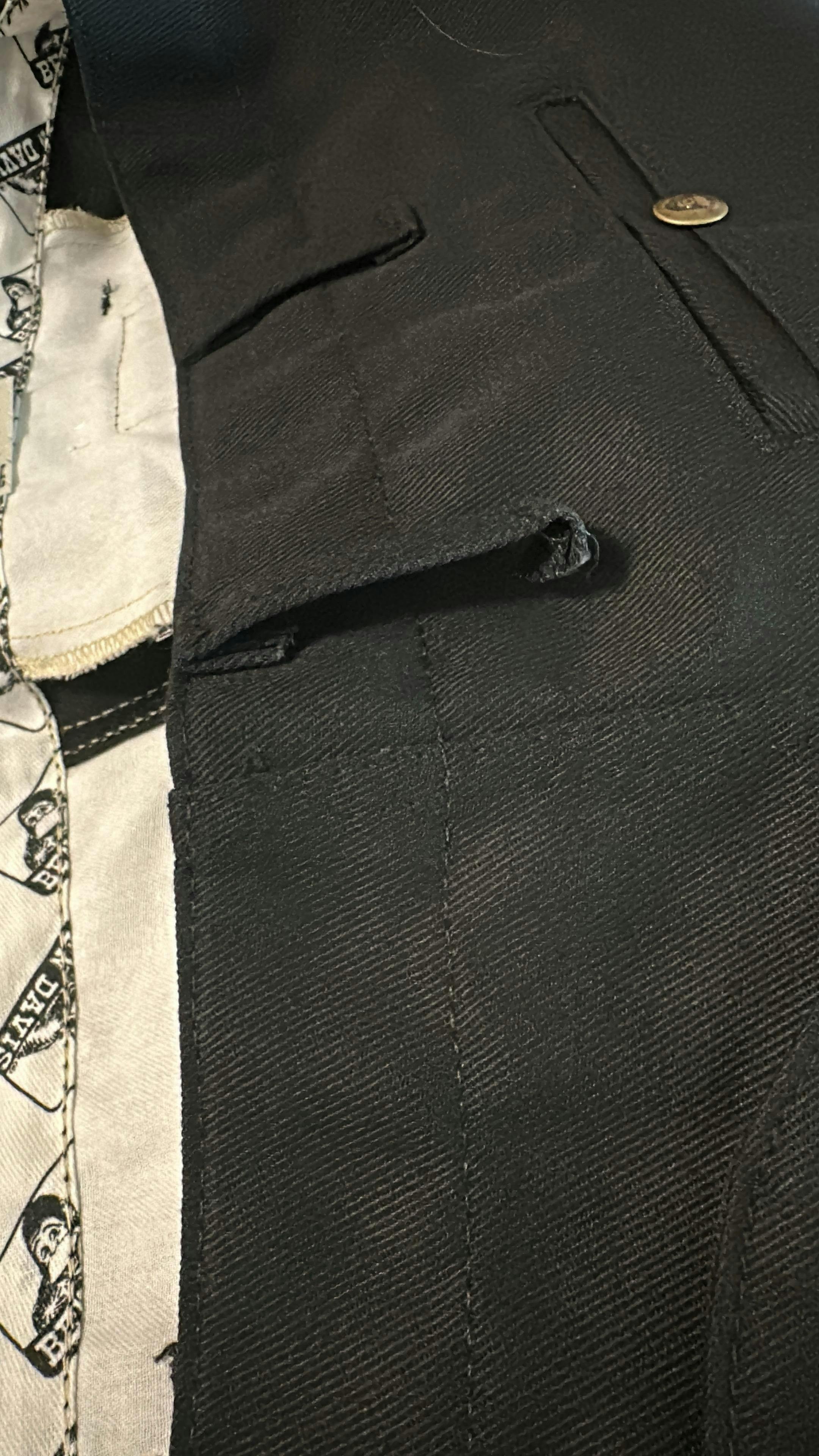 Gorilla Cut Pants - Black