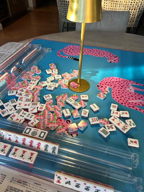 FLIRTY LEOPARDS MAT - PETAL PINK