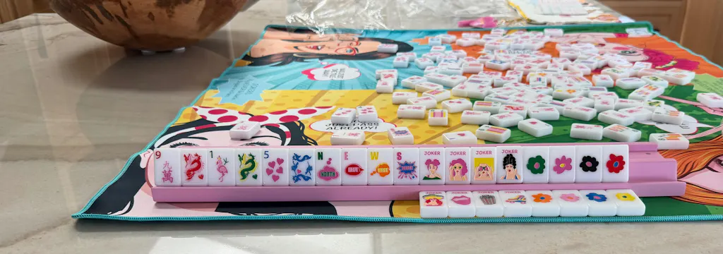 Pop Divas - Bright White