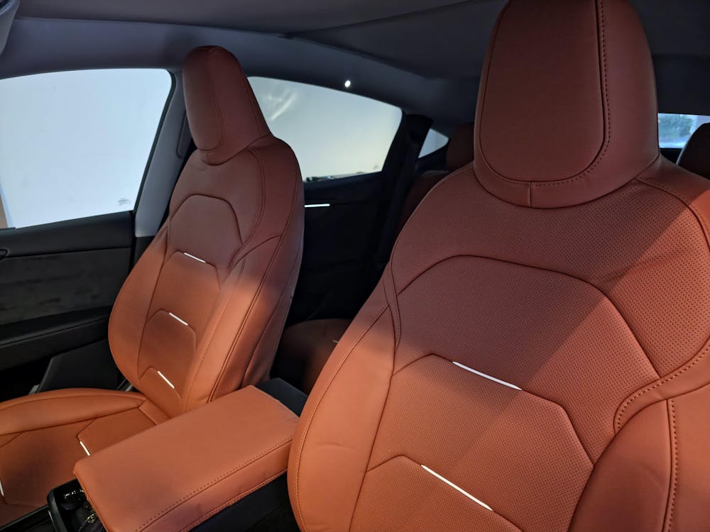 Stylish White Piping Premium Leather Custom Car Seat Covers For Telsa