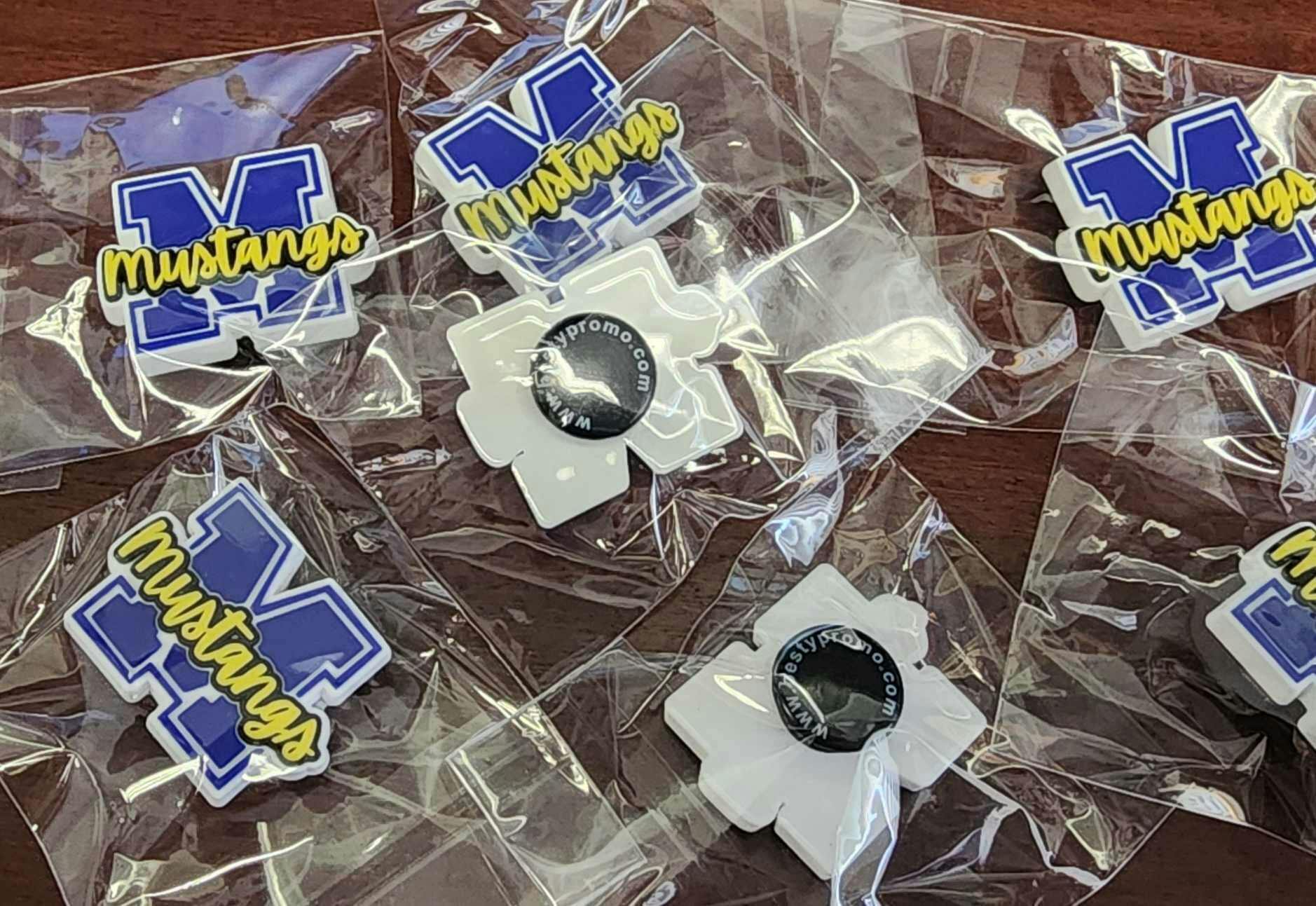 CUSTOM RUBBER KEYCHAINS20KY4Mina Lozano Besty Promo