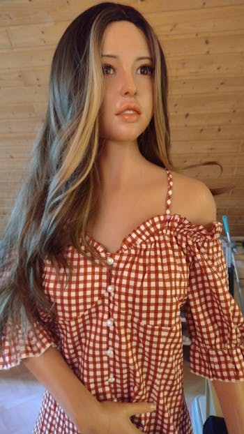 167cm/5ft6 B-cup Silicone Sex Doll – Naomi