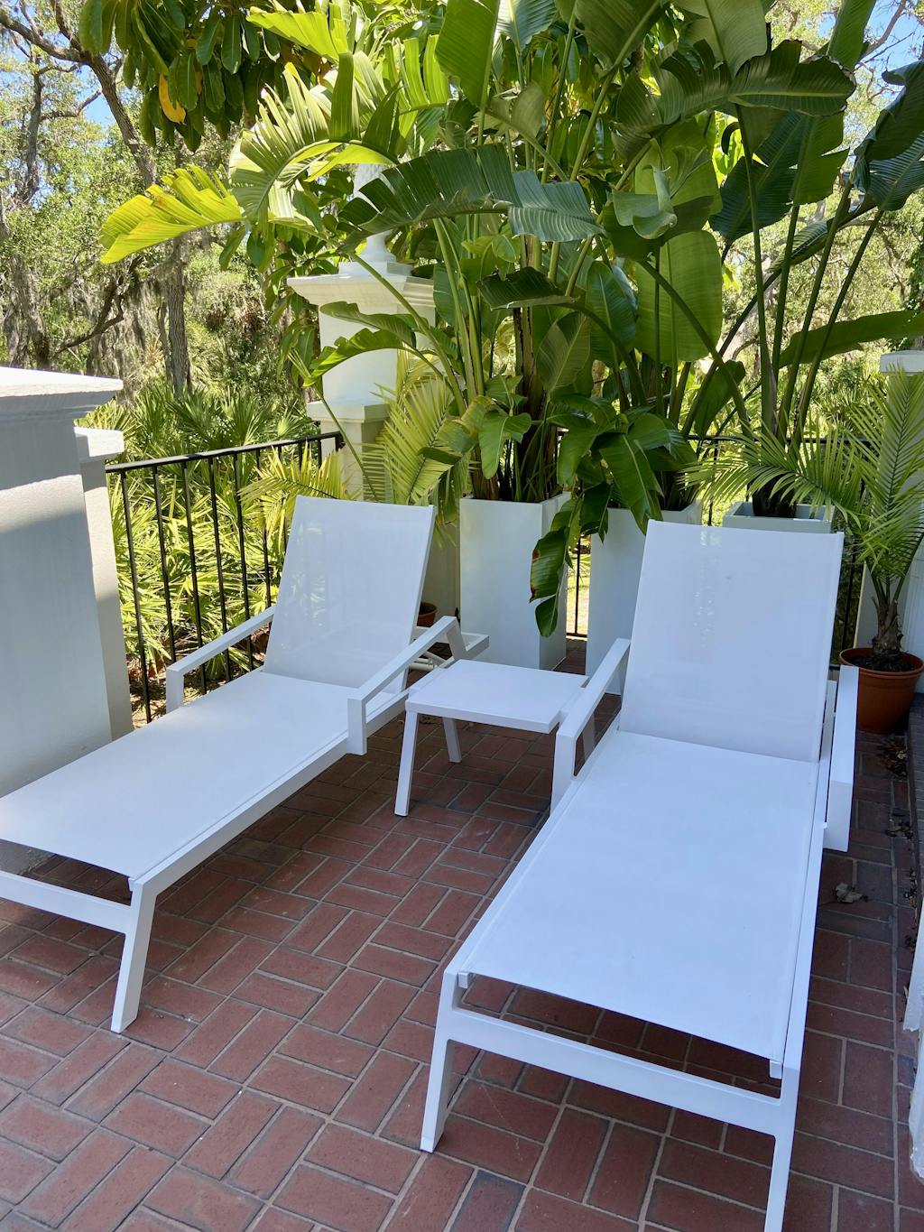 Solace Customizable Fiberglass Pergola with Square Columns and Fixed L