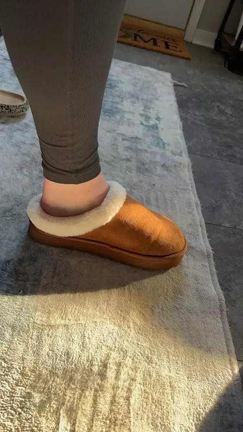 Betterthy🔥Women's Ultra-Soft Plush Slippers