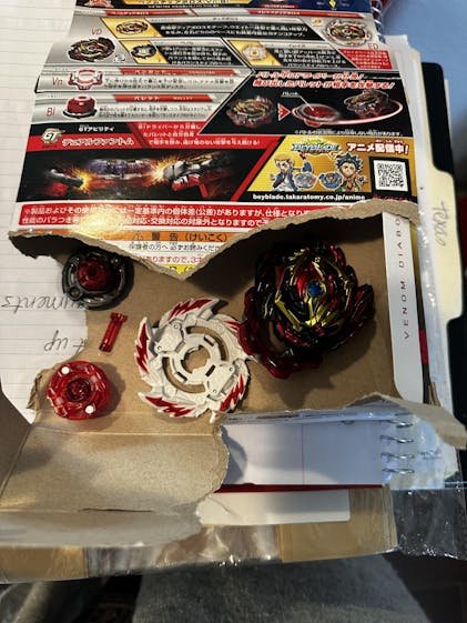 Takara Tomy Beyblade Burst GT B-145 DX Starter Venom Diabolos