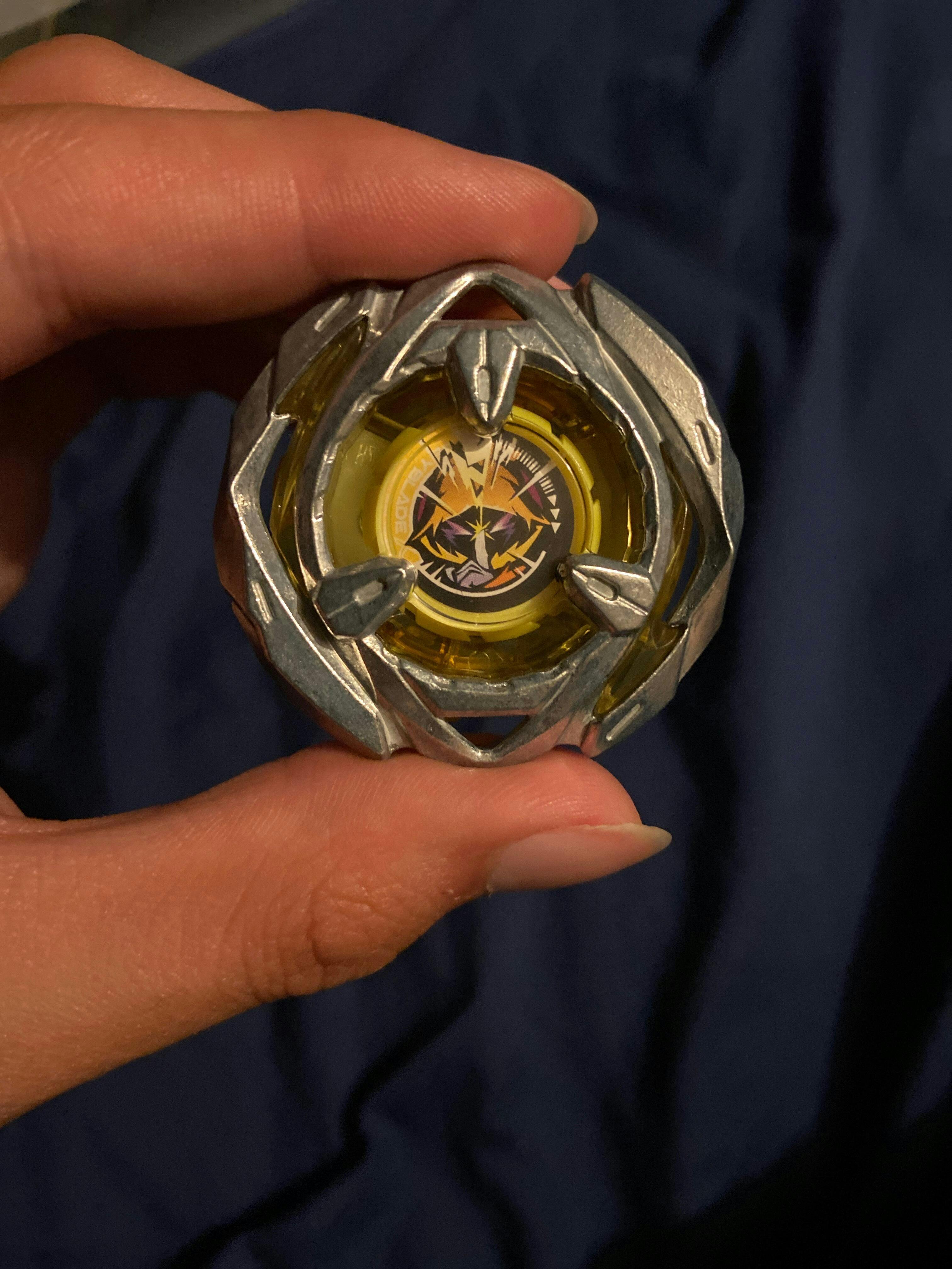 Takara Tomy Wizard Arrow 4-80B Beyblade X Starter BX03
