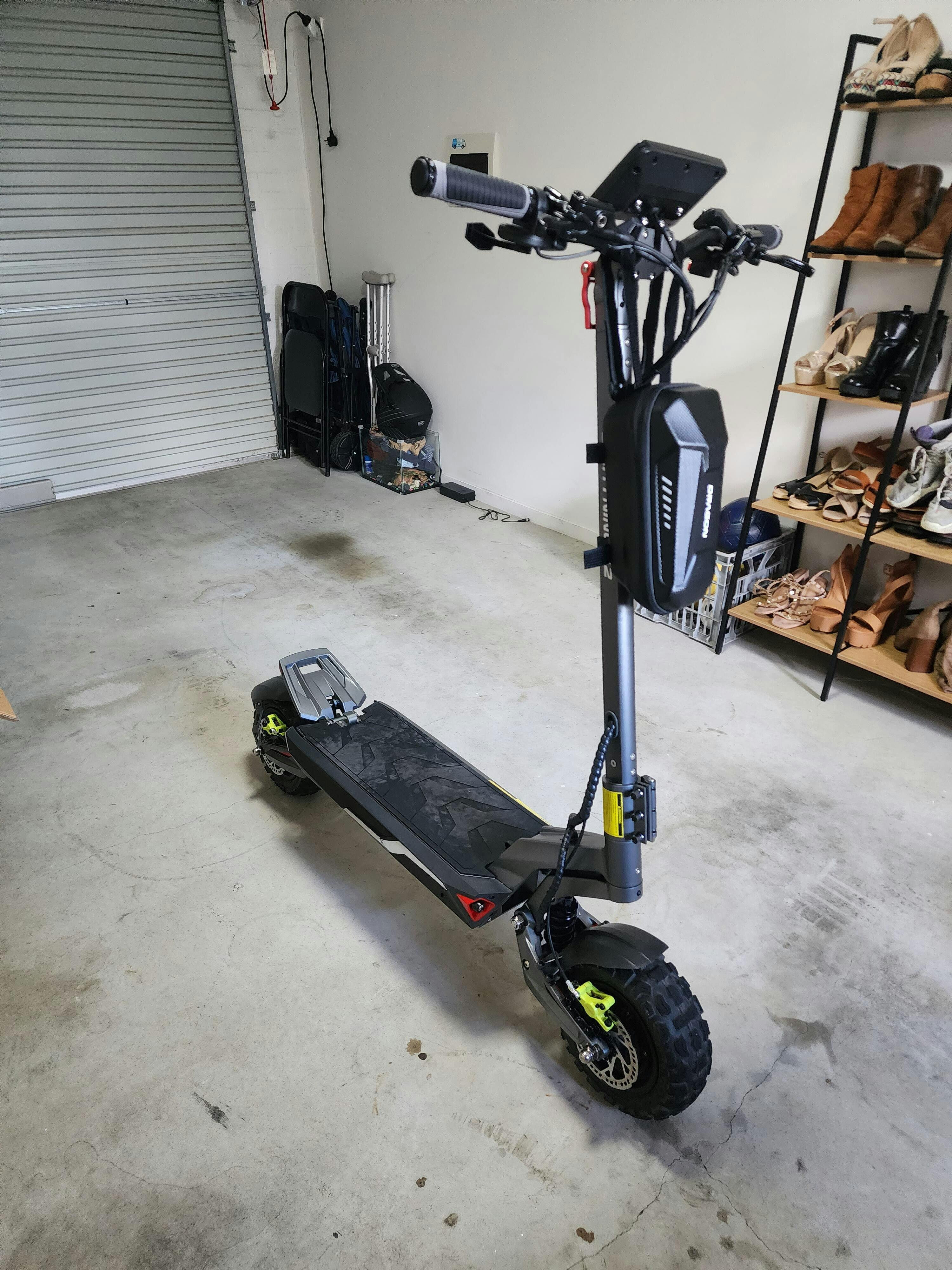 LIGHTNING V2 DUAL MOTOR HIGH PERFORMANCE ELECTRIC SCOOTER Max 4000 w