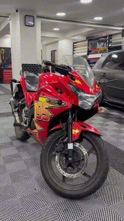 Honda CBR 125 2011-2017 Lightening McQueen Theme Graphic Kit Decal Wrap Set