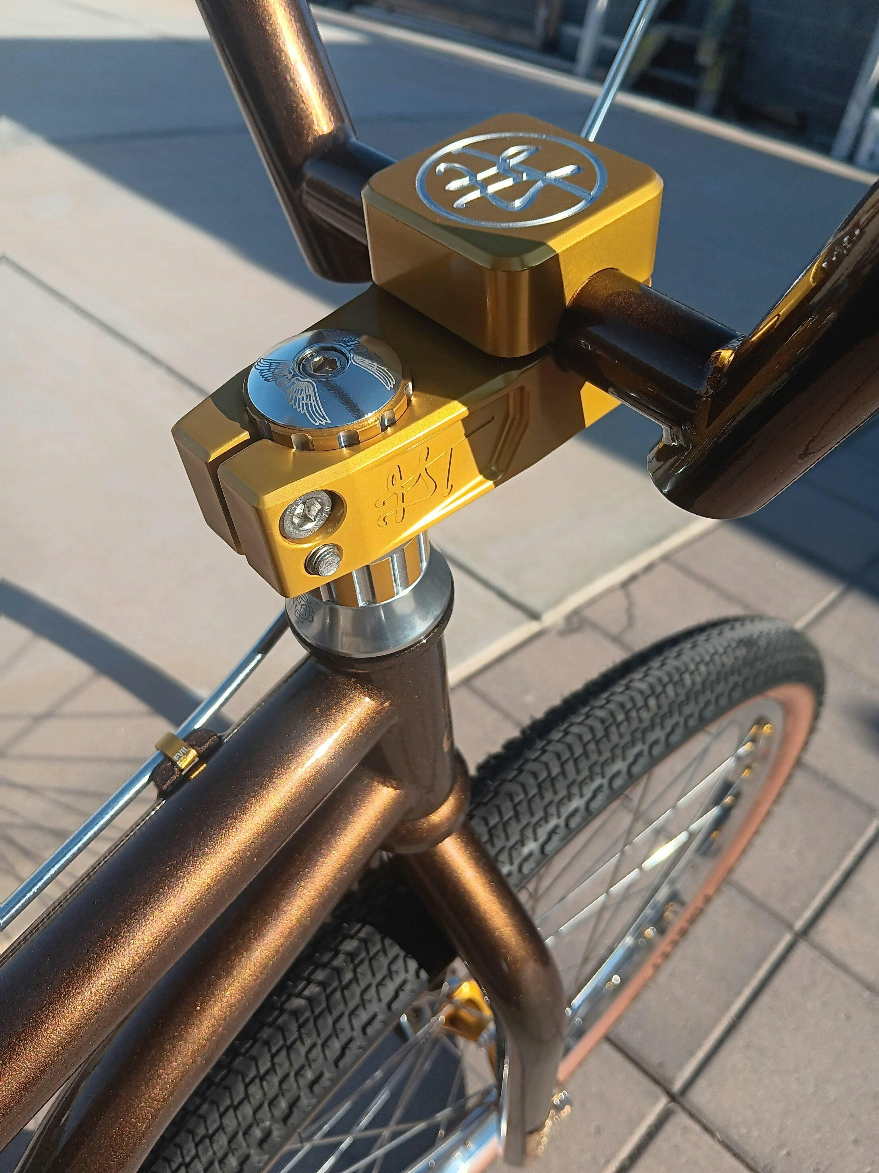 BILLET BMX DEEZ NUTS 12 POINT STEM CAP – BILLETBMX.COM