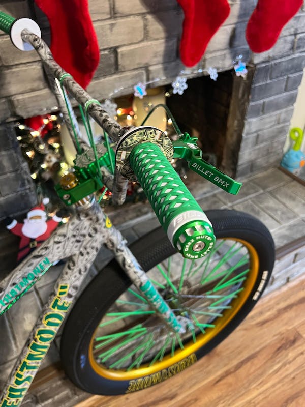 Billet BMX­® Ultra Grips Diamond Series Handlebar Grips - Super Soft Grip w/Donuts for BMX Bikes, Mountain Bike, MTB, Beach Cruisers, eBikes, Scooters and All Bicycles w/ 7/8" or 22.2mm Handlebars