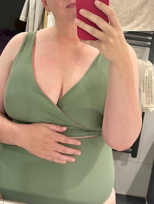 Balance top v2 - blush & sage