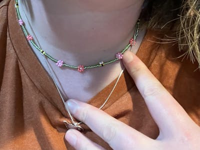   FLOWER BEADED NECKLACE CUSTOM 