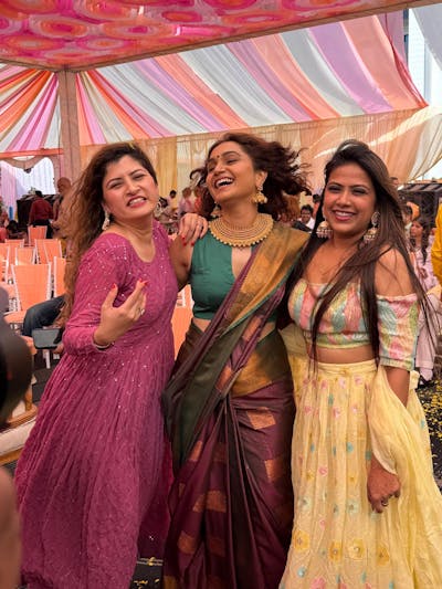 Veena x Rozaana | Sleeveless Saree Blouse in Bottle Green