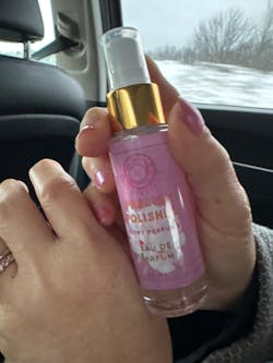 Passion Polished Perfume 
Refreshing Floral Peony + Berries scent Longevity           (1 oz )