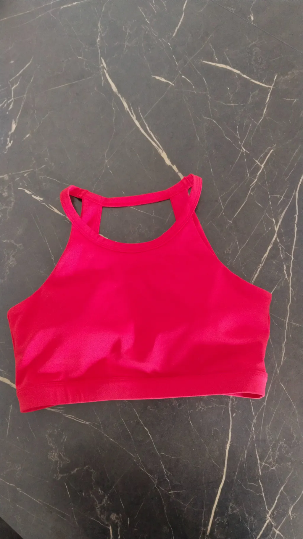 NOT YOUR AVERAGE BRA KIRMIZI SPORCU ve YOGA SÜTYENİ