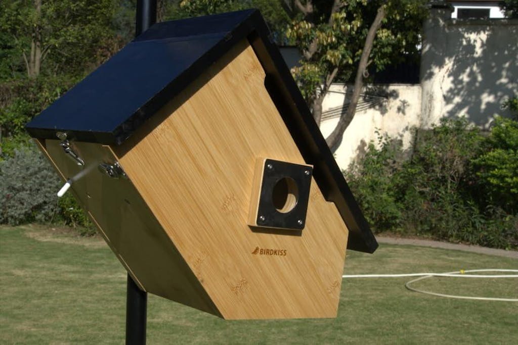 Smart Bird House with Camera