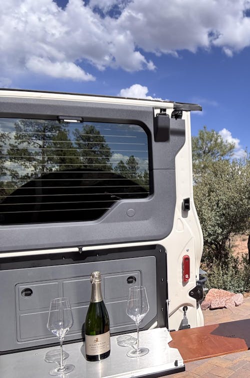 Drop-Down Tailgate Table - Grenadier