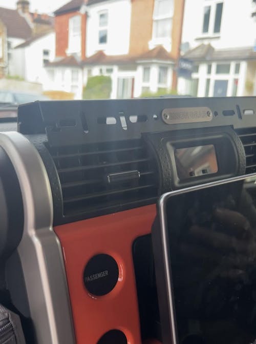 Dash Mounting Platform - TOYOTA FJ Cruiser
