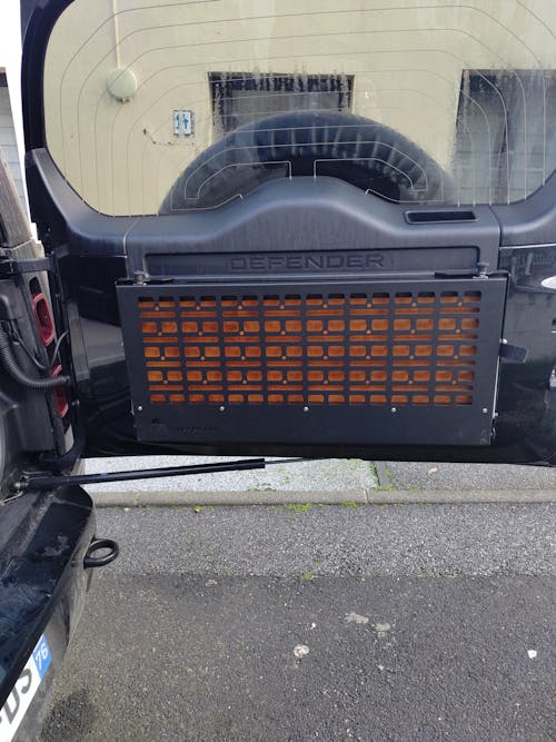 Drop-Down Tailgate Table - Defender (L663)