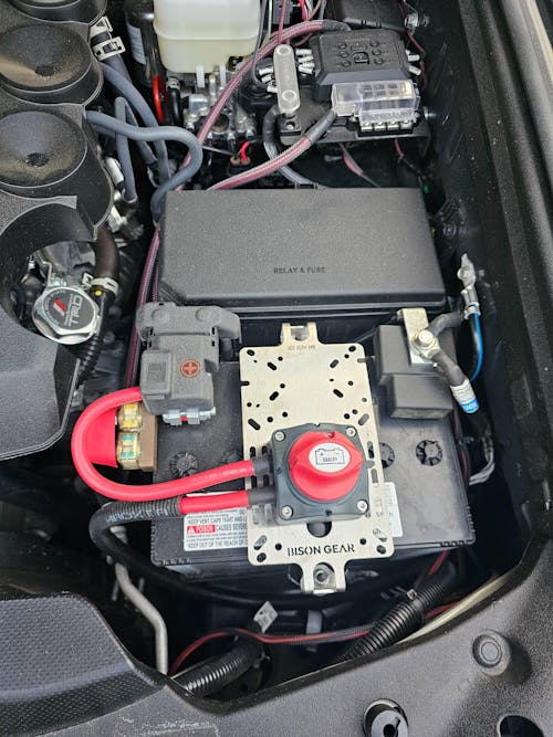 On Battery Fuse Bracket