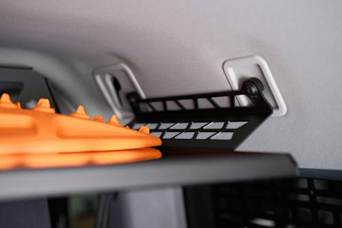 Roof Shelf - Grenadier