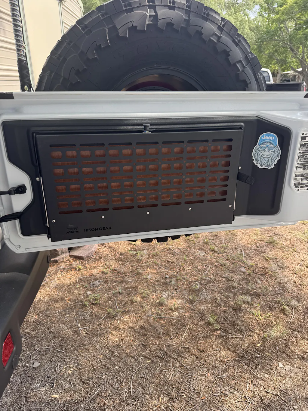 Drop Down Tailgate Table - JEEP Wrangler