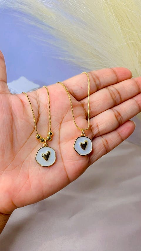 Dije corazón blanco