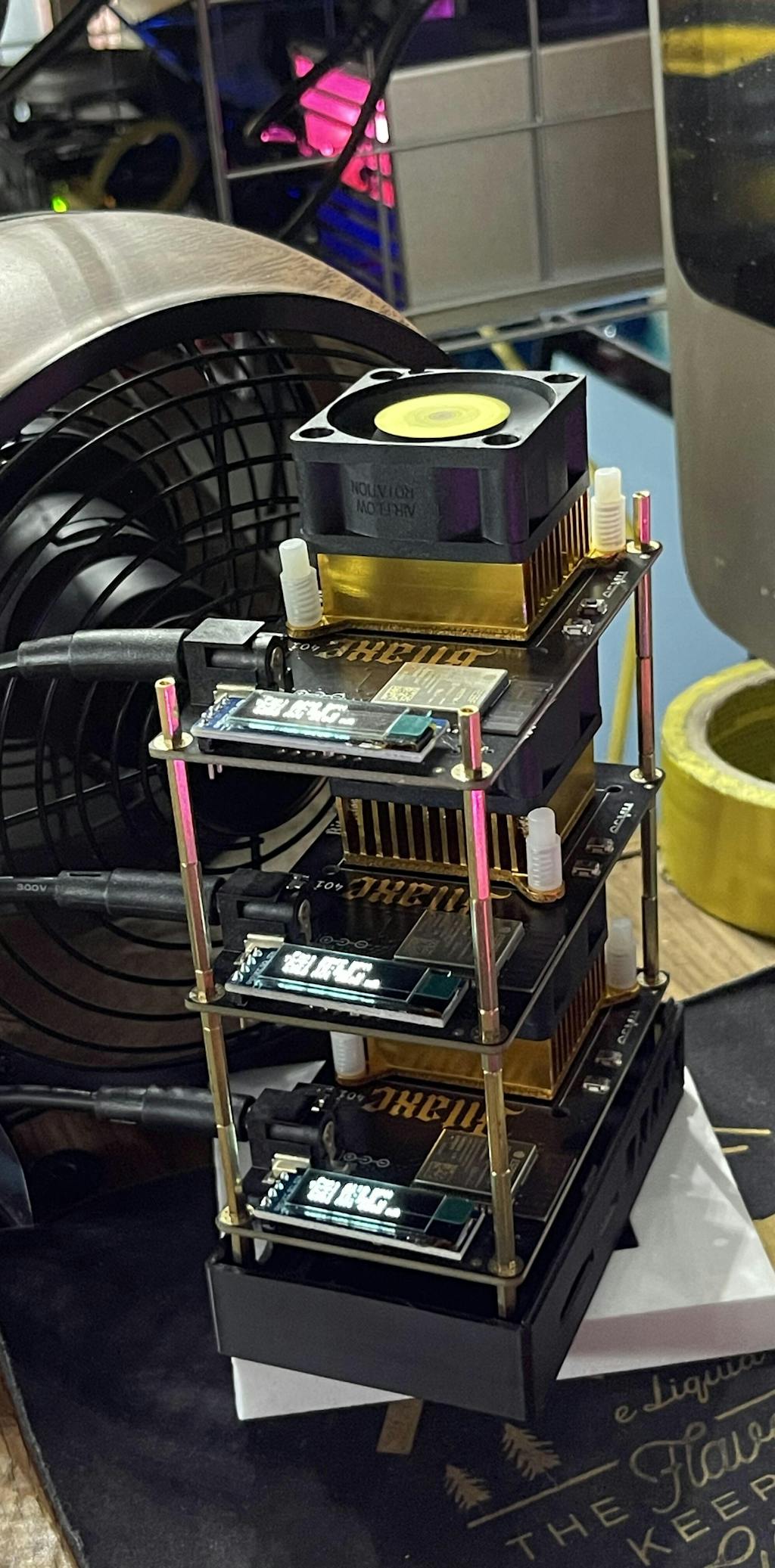 Bitcoin Merch® - Bitaxe Supra + Power Supply Miner 600GH/s