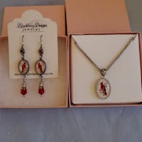Cardinal Crystal Earrings