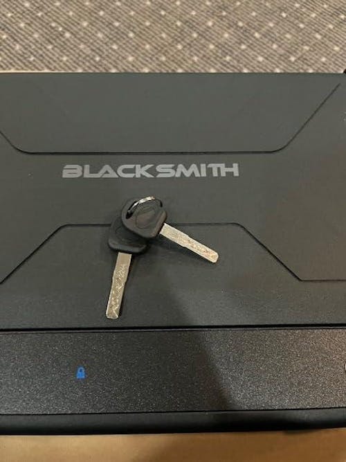 SF0201 Pistols Safe, Bedside Gun Box with Fingerprints