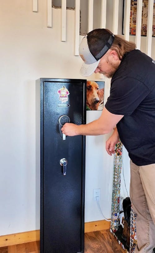 SF0106 Rifle Safe, 6 Long Gun Cabinet with Fingerprints