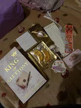 Gold Surprise Blind Date With a Book – King of Gluttony Edition 